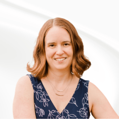 Julia Moffett headshot